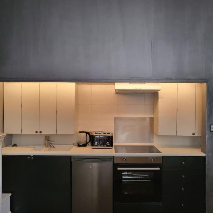 5 Luxury Spacious Loft - Prime Location - Comfortable Bed & Sofa Okręg wyborczy Hove Zewnętrze zdjęcie