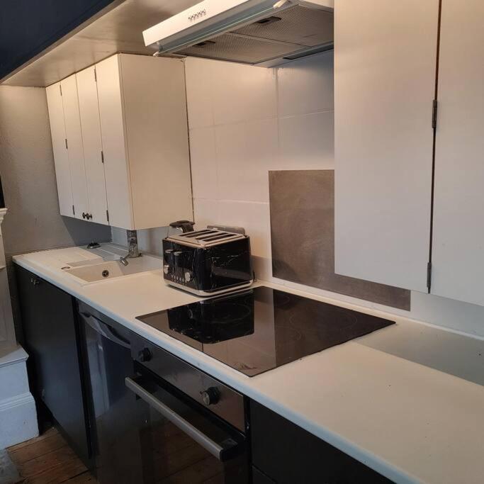5 Luxury Spacious Loft - Prime Location - Comfortable Bed & Sofa Okręg wyborczy Hove Zewnętrze zdjęcie